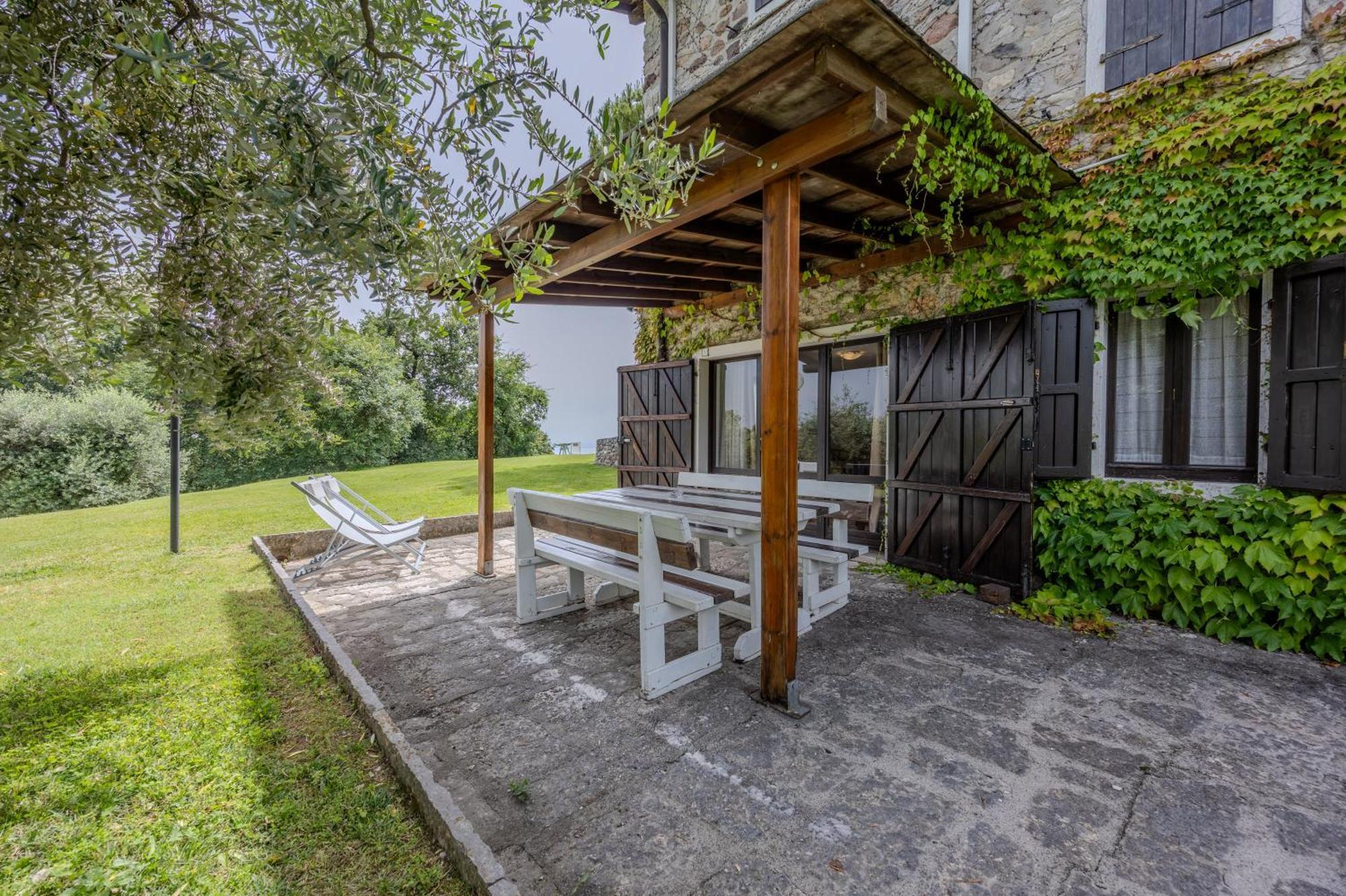 Residence San Michele Costermano Exterior photo