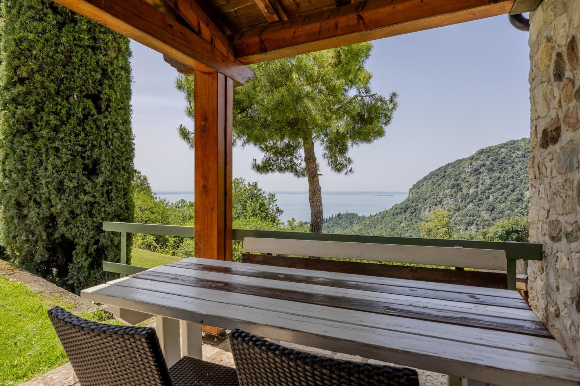 Residence San Michele Costermano Exterior photo