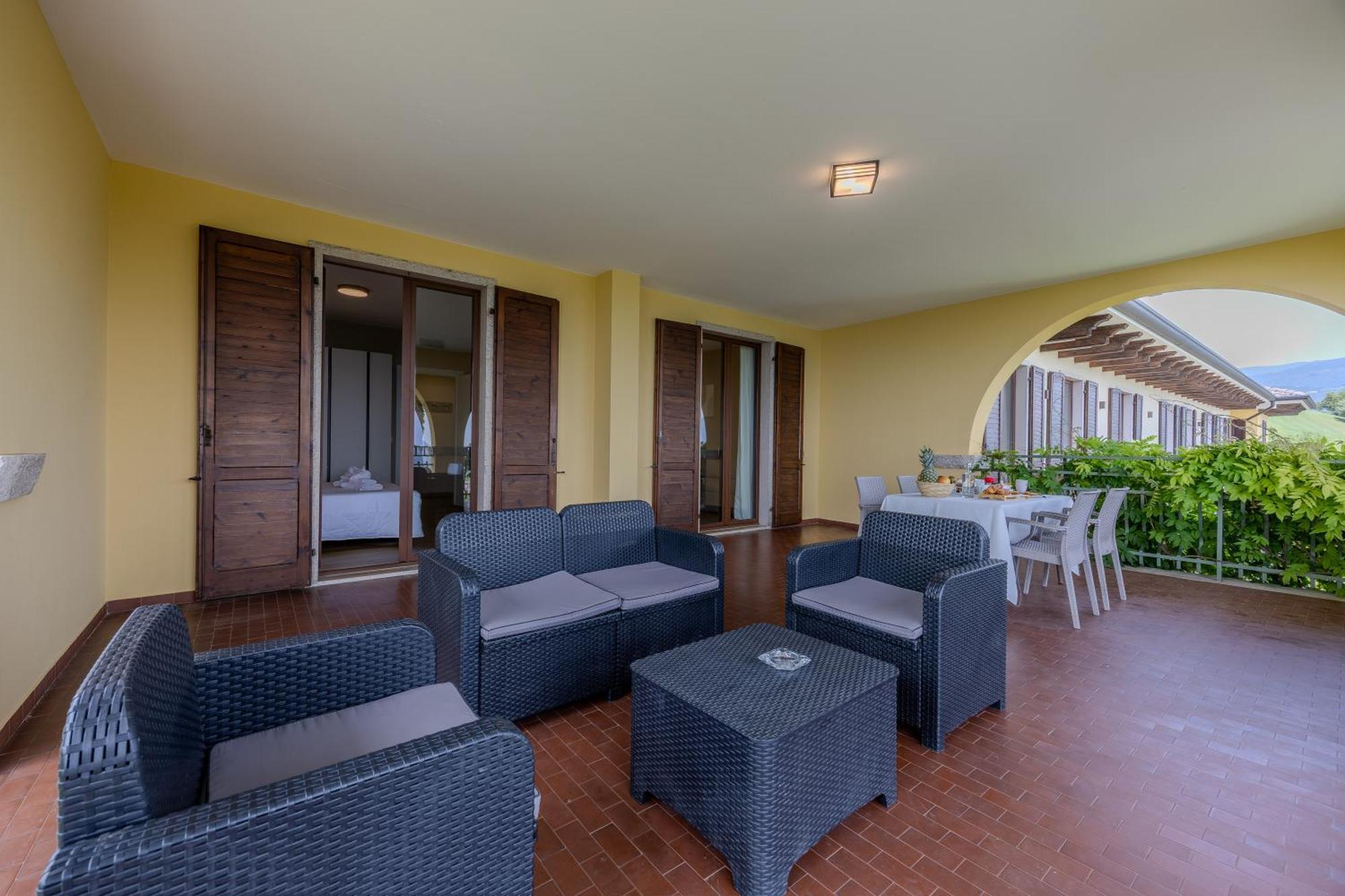 Residence San Michele Costermano Exterior photo